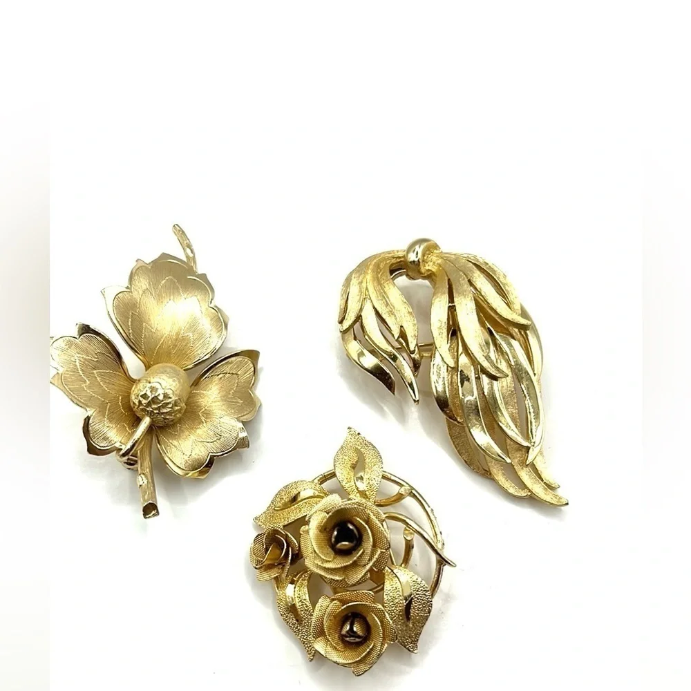 Vintage Brooches Roses Leaf Acorn Ribbon Pin Gold Tone Pins 3 VTG